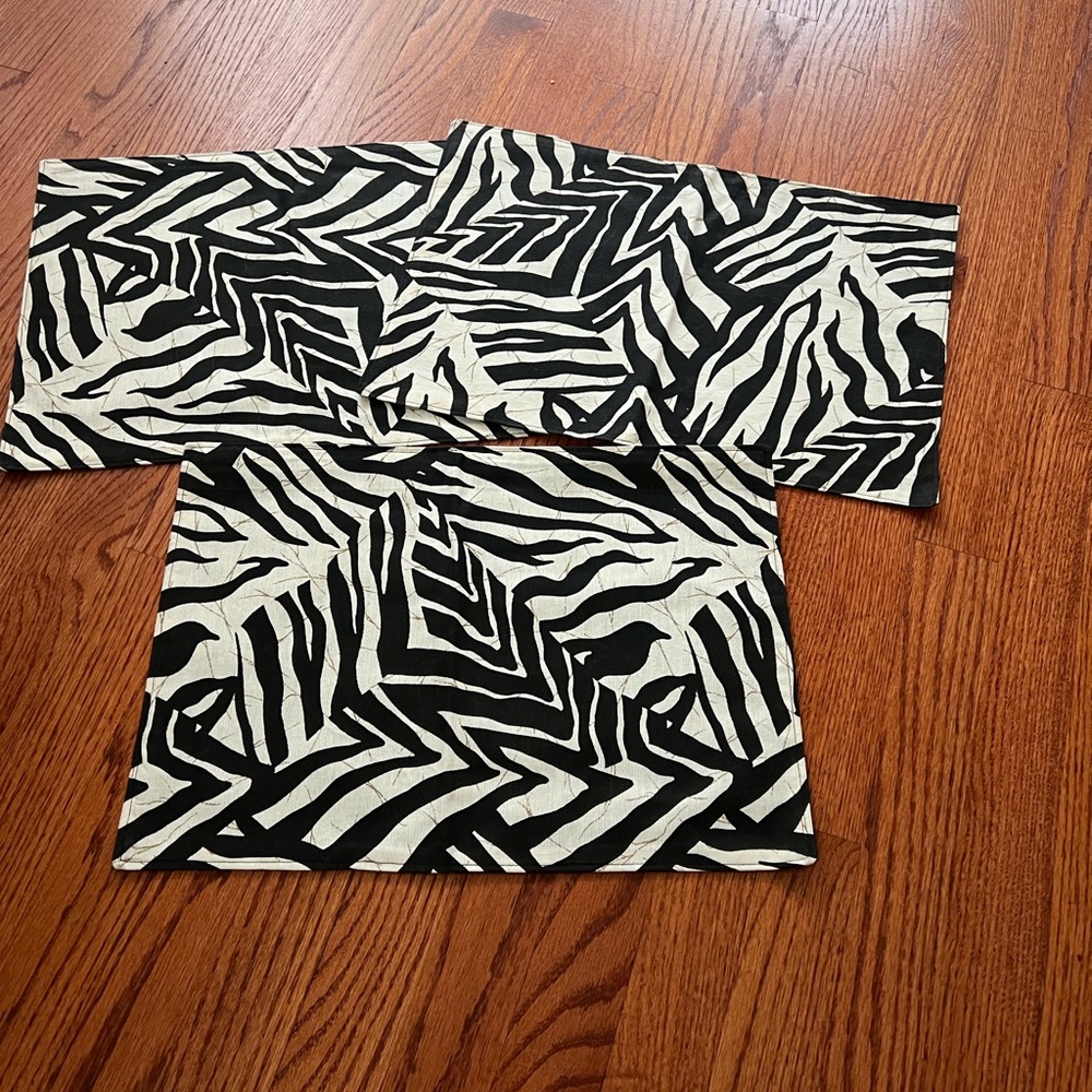 NWOT Zebra print handmade place mats set of 3